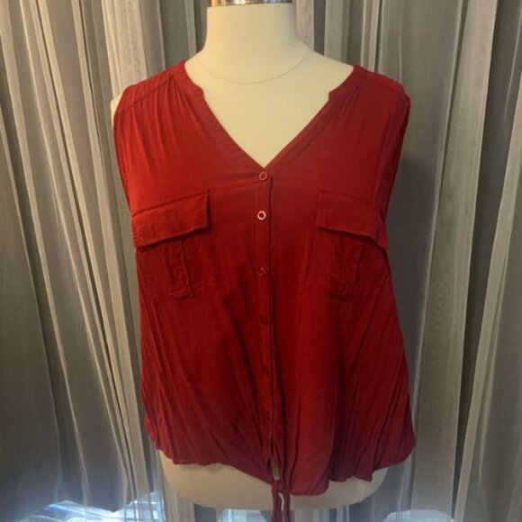 Torrid size 4 Red tie front button up Top - Picture 1 of 3